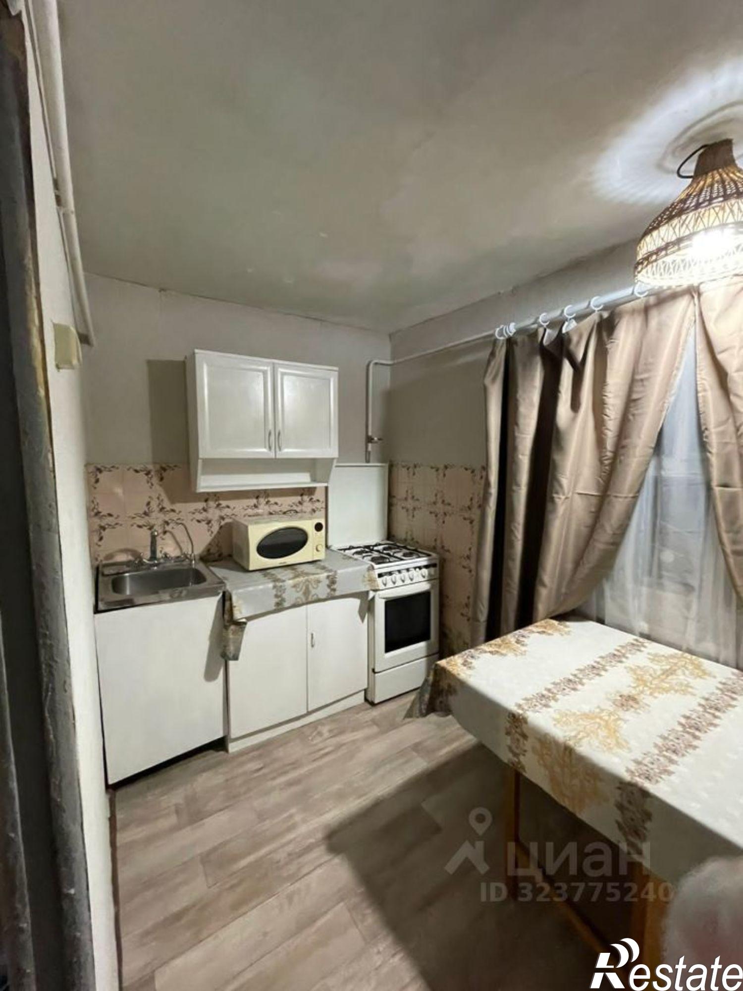 Сдать дачу, дом, коттедж за 25 000 рублей на 33-я линия, 26