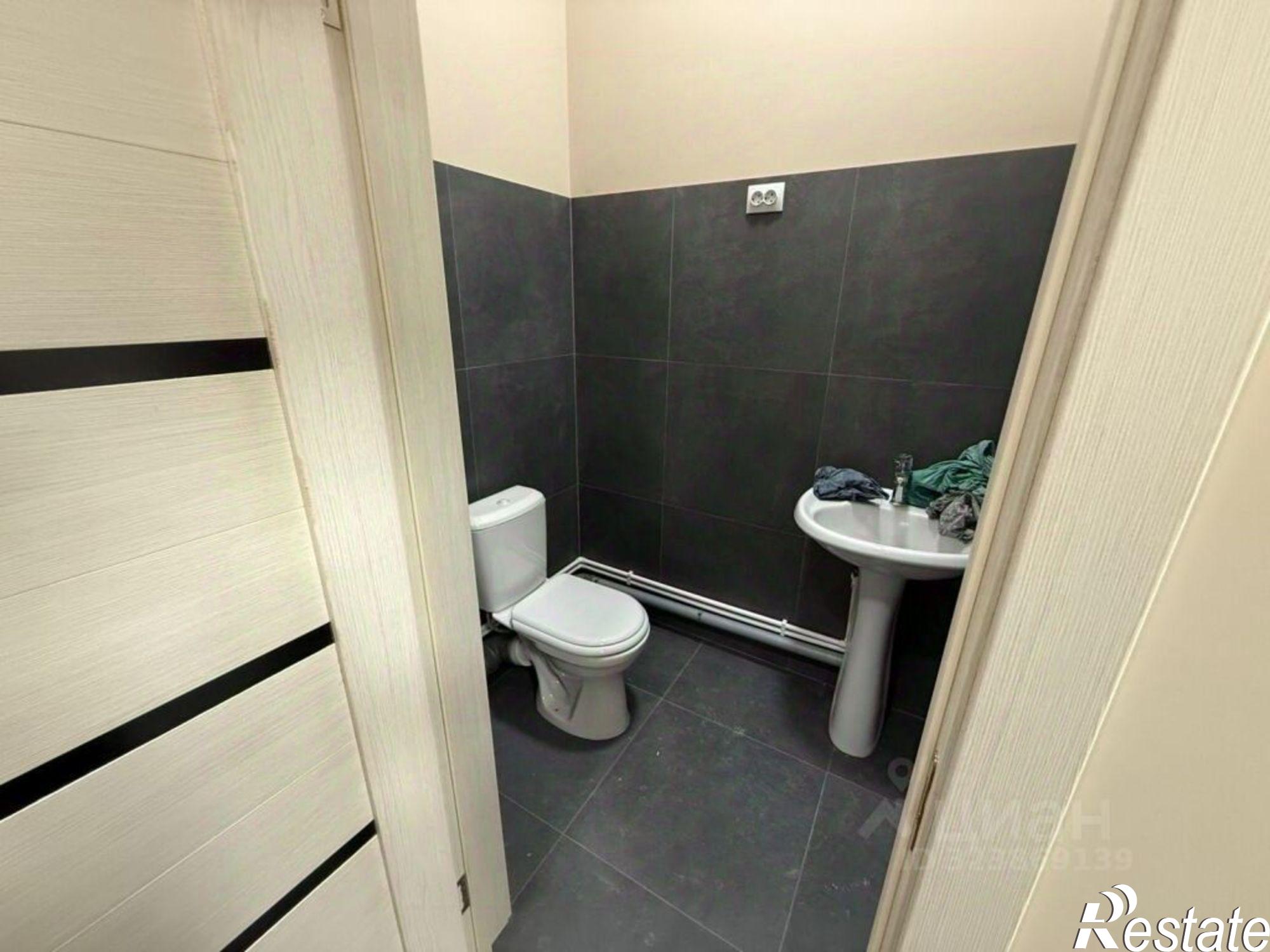 Сдать торговое помещение за 73 001 рублей на улица Зорге, 11В