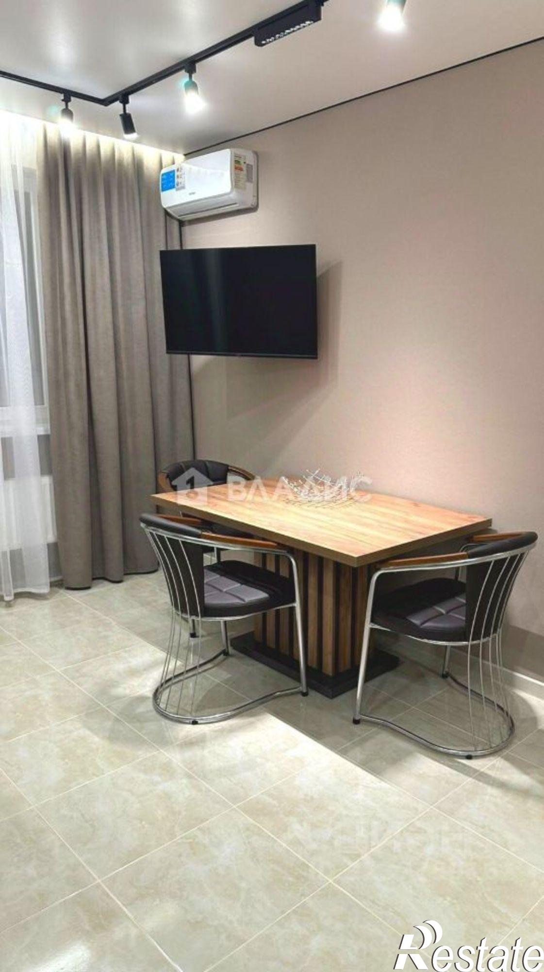 Купить квартиру за 7 600 000 рублей на улица Жмайлова, 19А с1