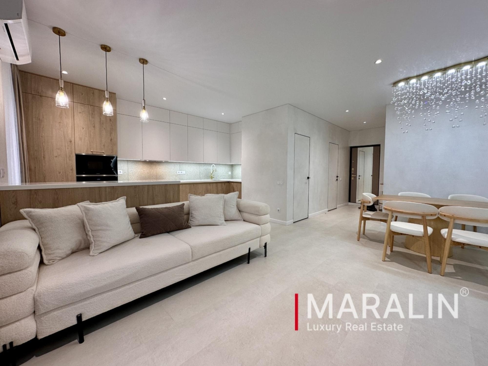 Купить квартиру за 30 000 000 рублей на Ворошиловский, 82/4