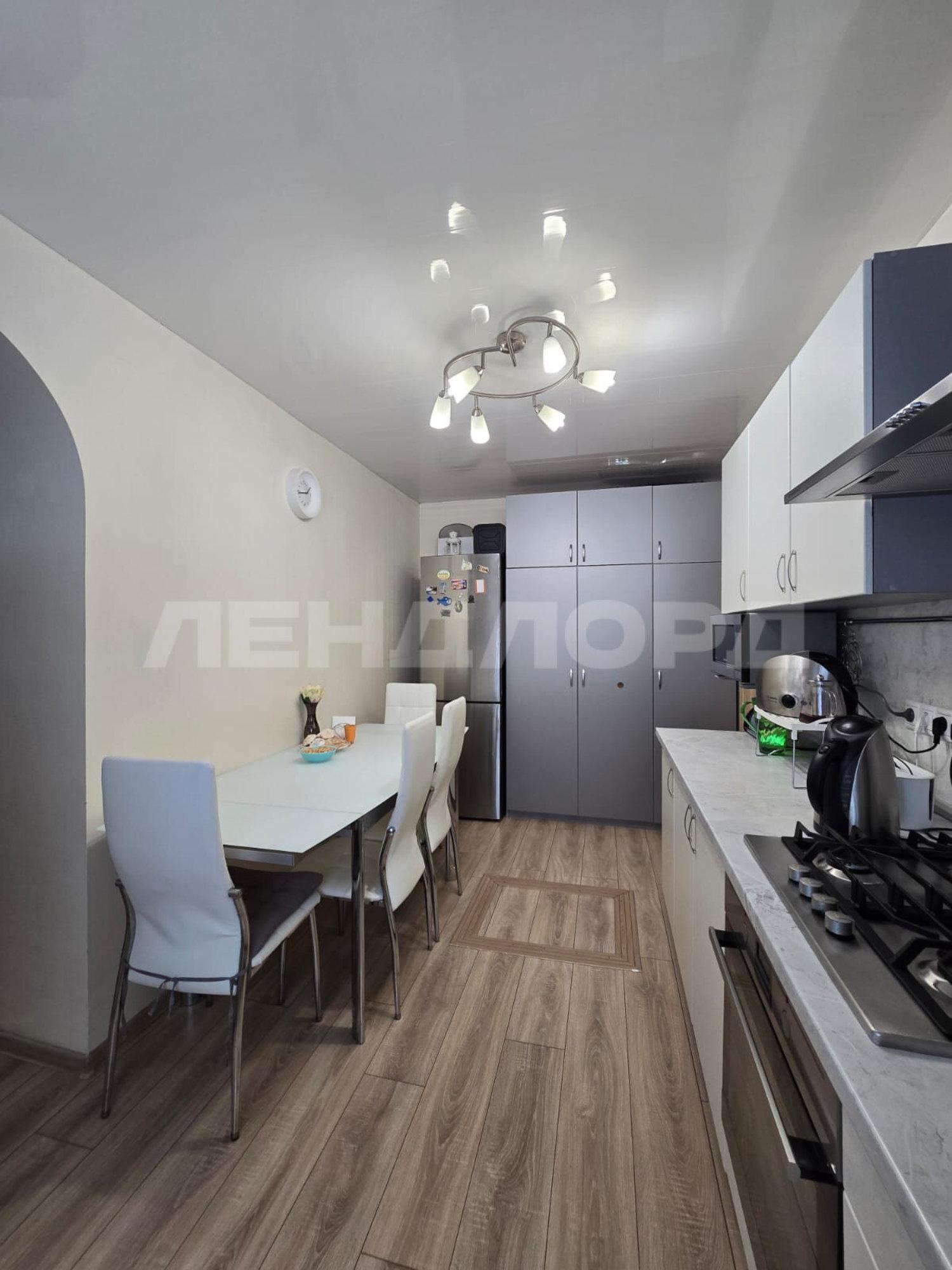 Купить дачу, дом, коттедж за 5 950 000 рублей на улица 12 Февраля