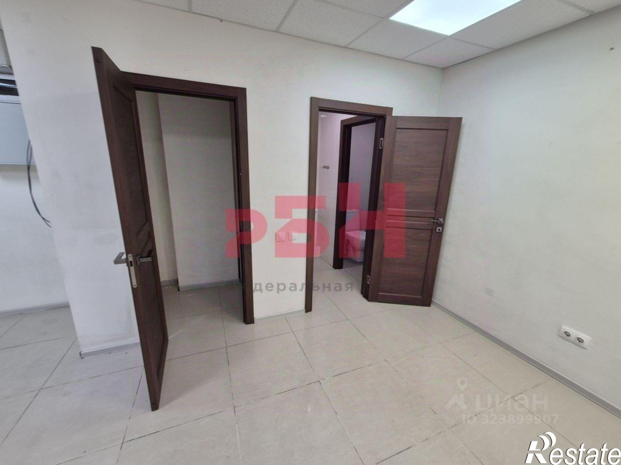 Купить торговое помещение за 10 424 200 рублей на ул Малиновского, 66/1