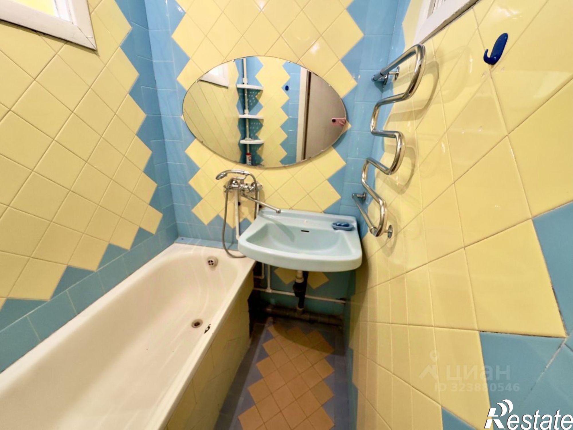 Купить квартиру за 5 200 000 рублей на пр-кт 40-летия Победы, 69/3