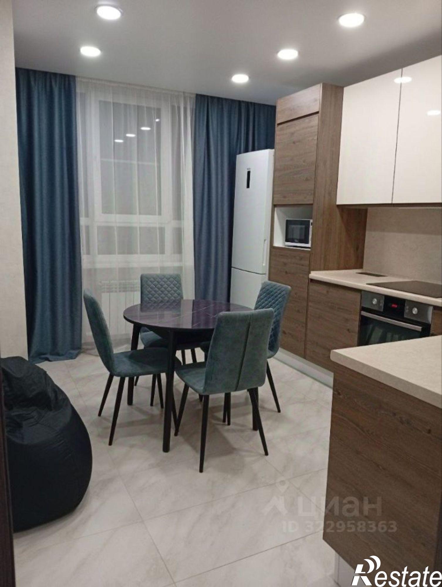 Сдать квартиру за 45 000 рублей на улица Тельмана, 110 с2