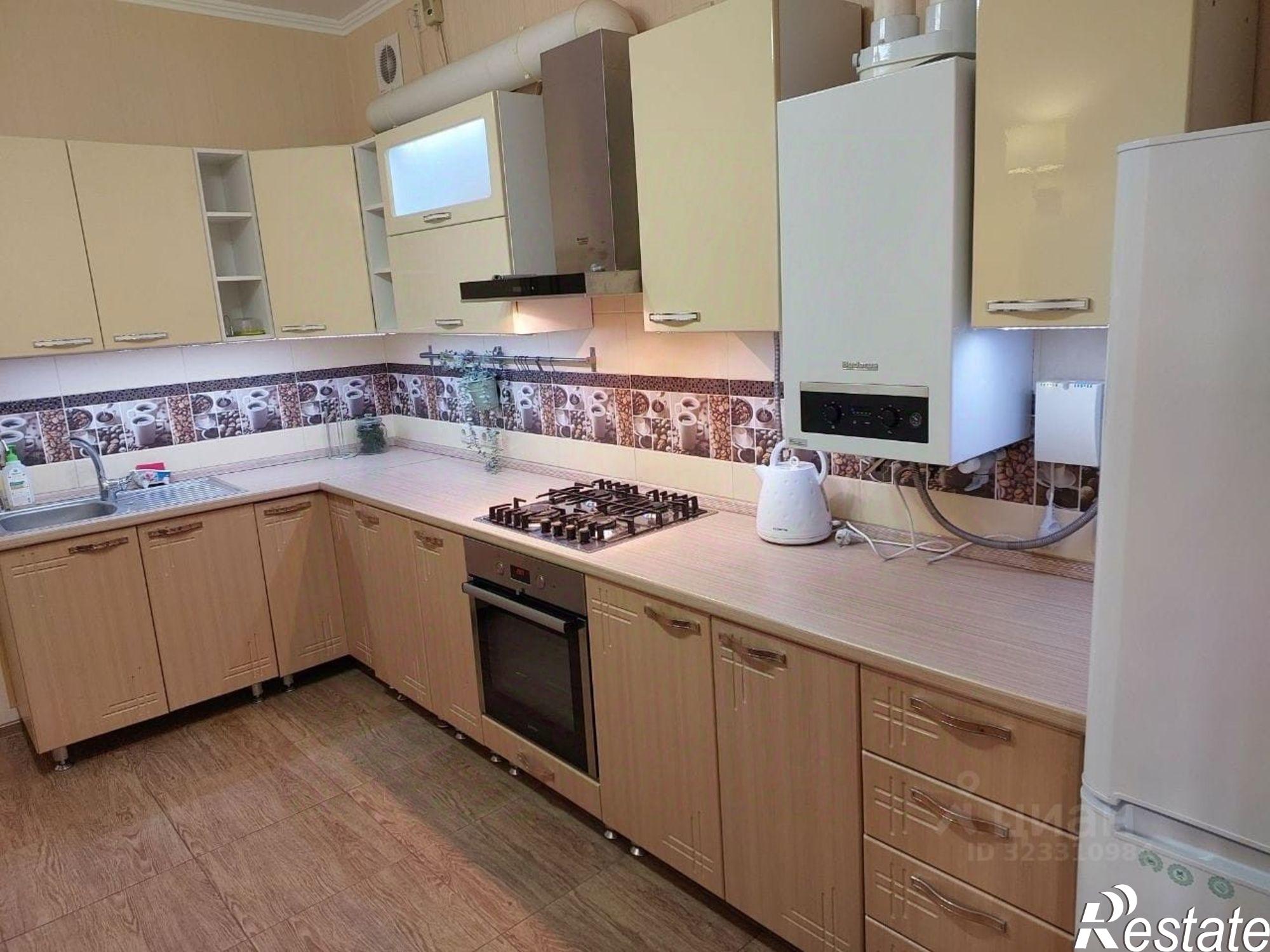 Сдать квартиру за 28 000 рублей на переулок Туроверова, 1/14