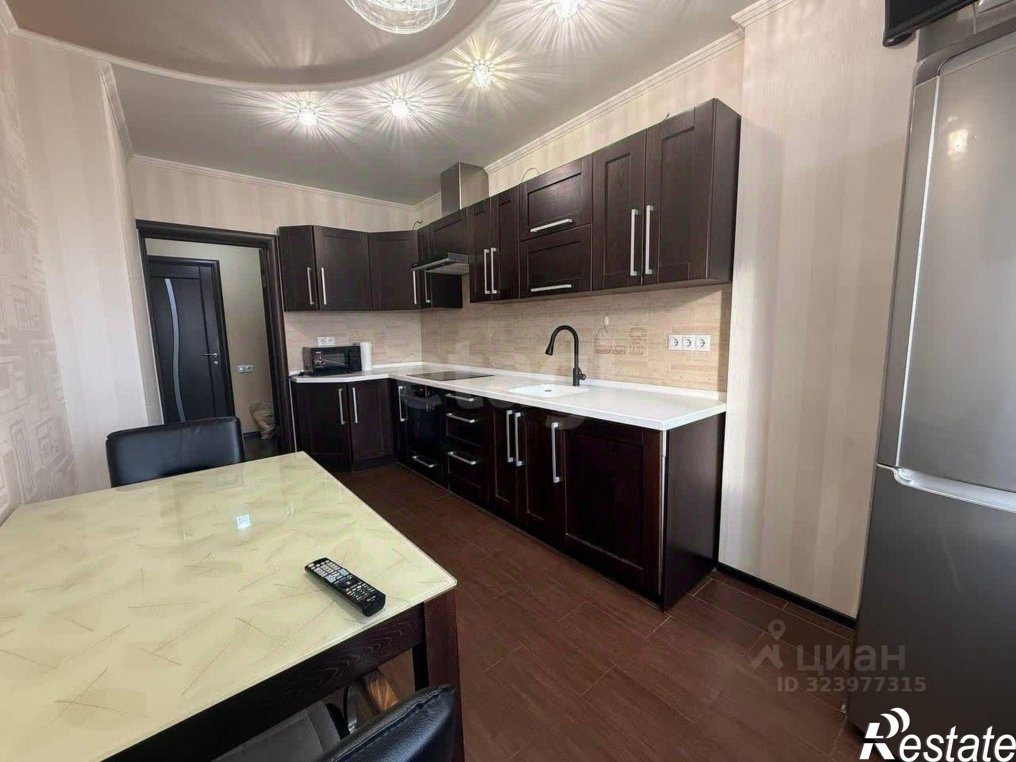 Сдать квартиру за 65 000 рублей на улица Петрашевского, 36