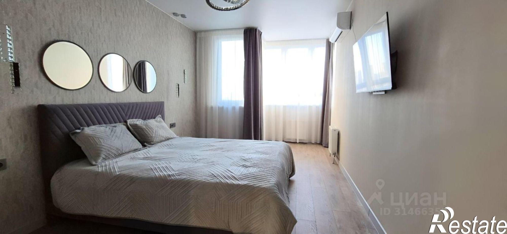 Сдать квартиру за 50 000 рублей на пр-кт Чехова, 118А