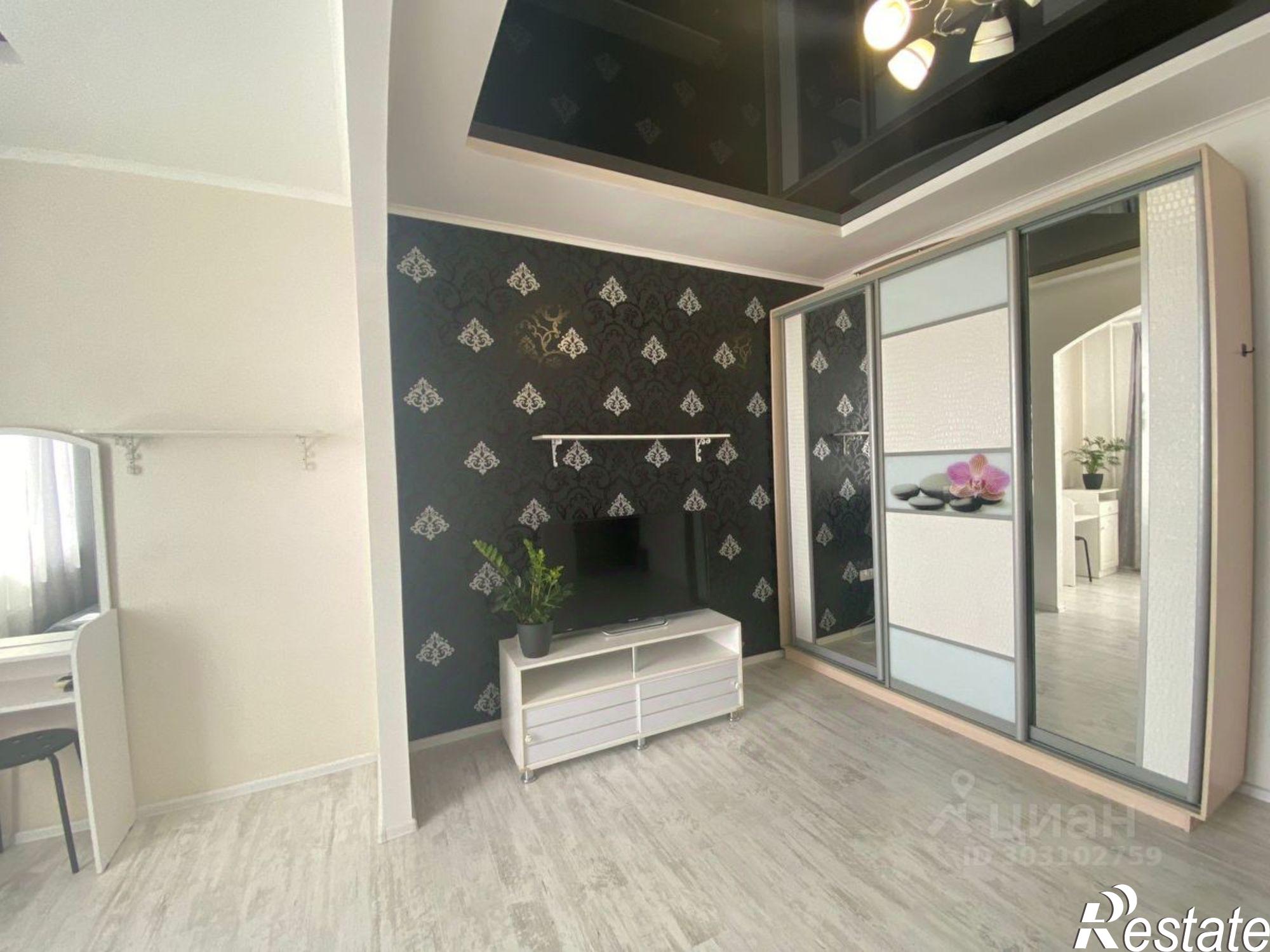 Сдать квартиру за 28 000 рублей на Суздальский пер, 23