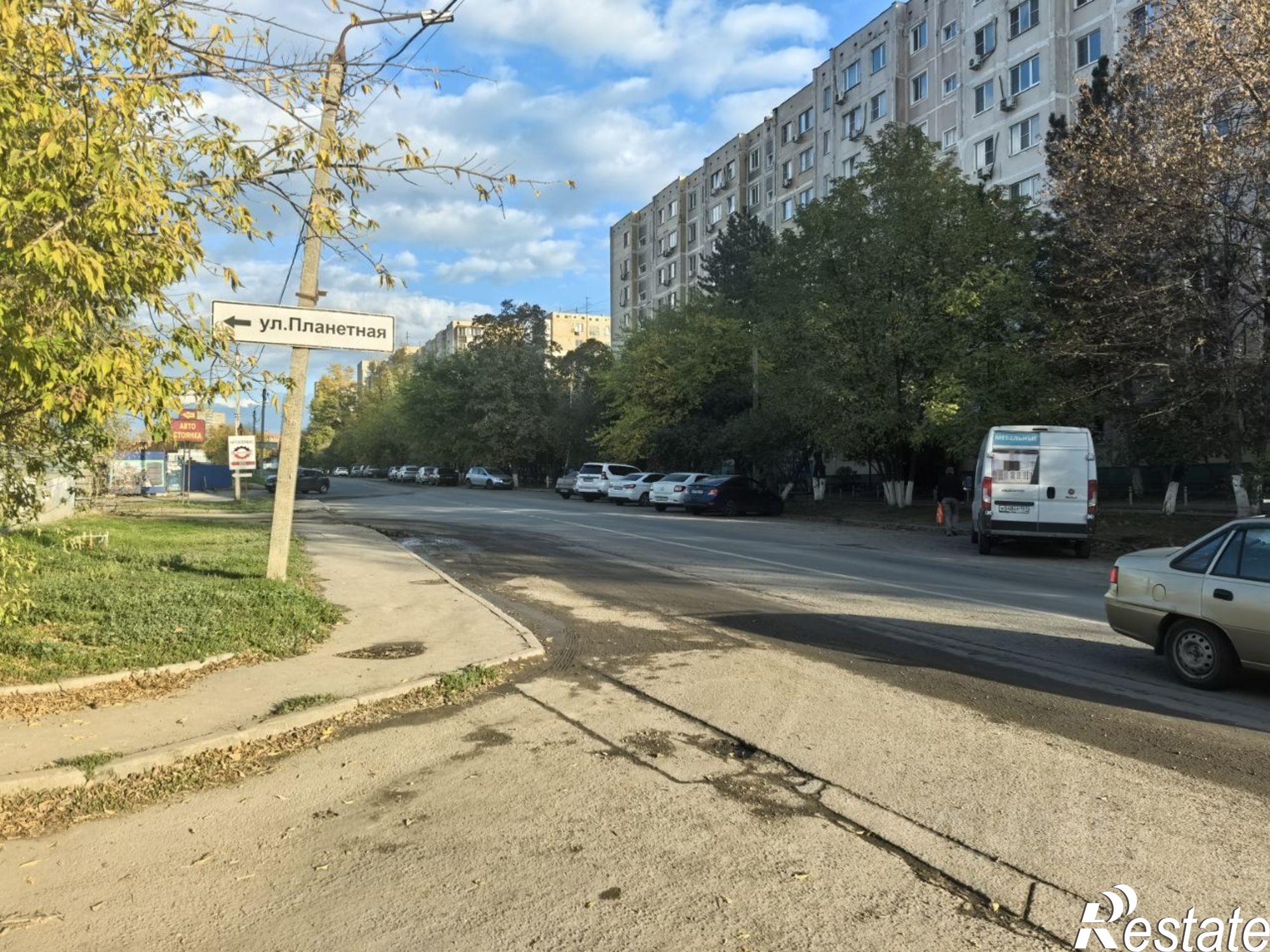 Купить гараж, место в паркинге за 400 000 рублей на Стартовая улица, 1