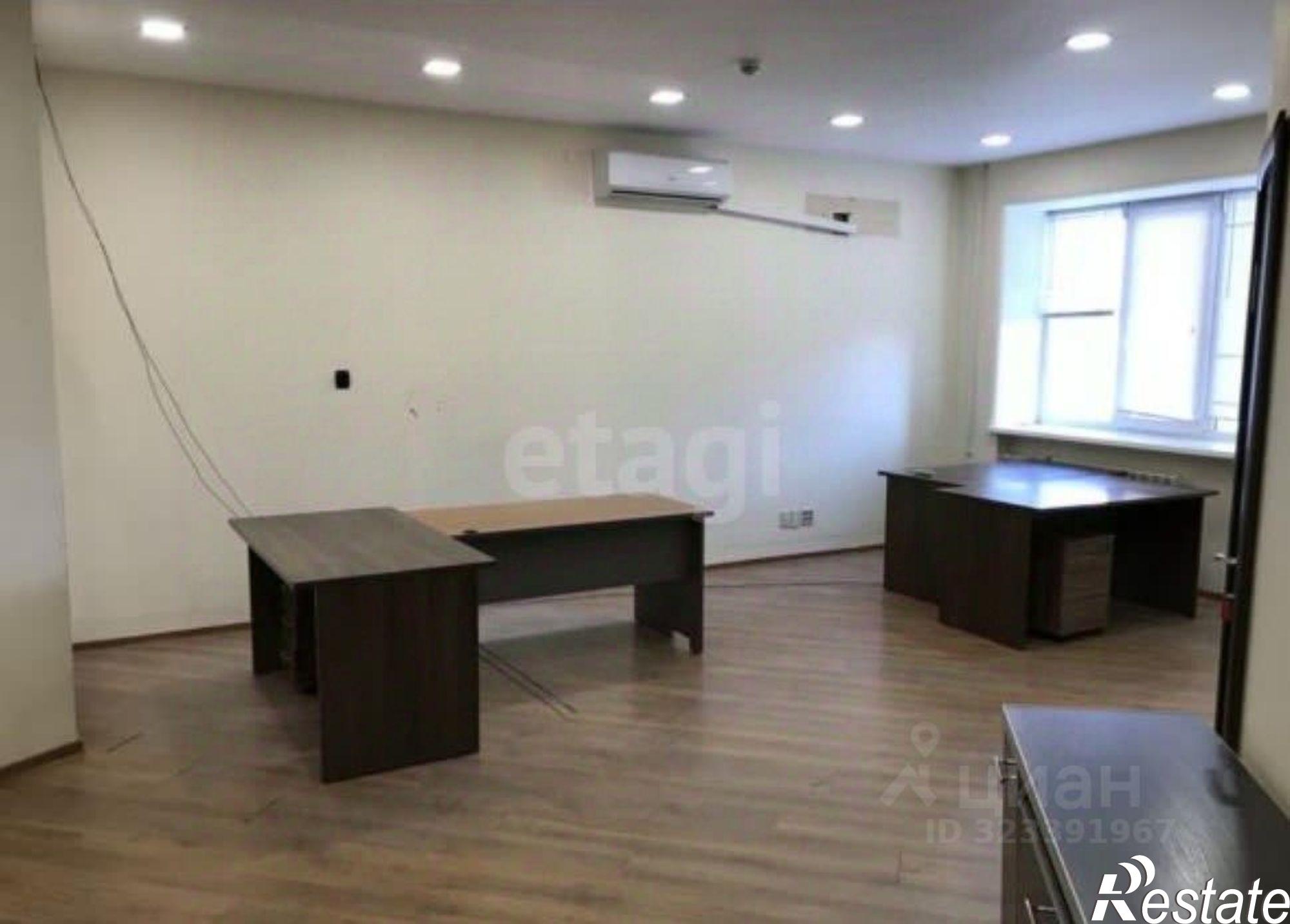 Купить квартиру за 28 450 000 рублей на ул Социалистическая, 215