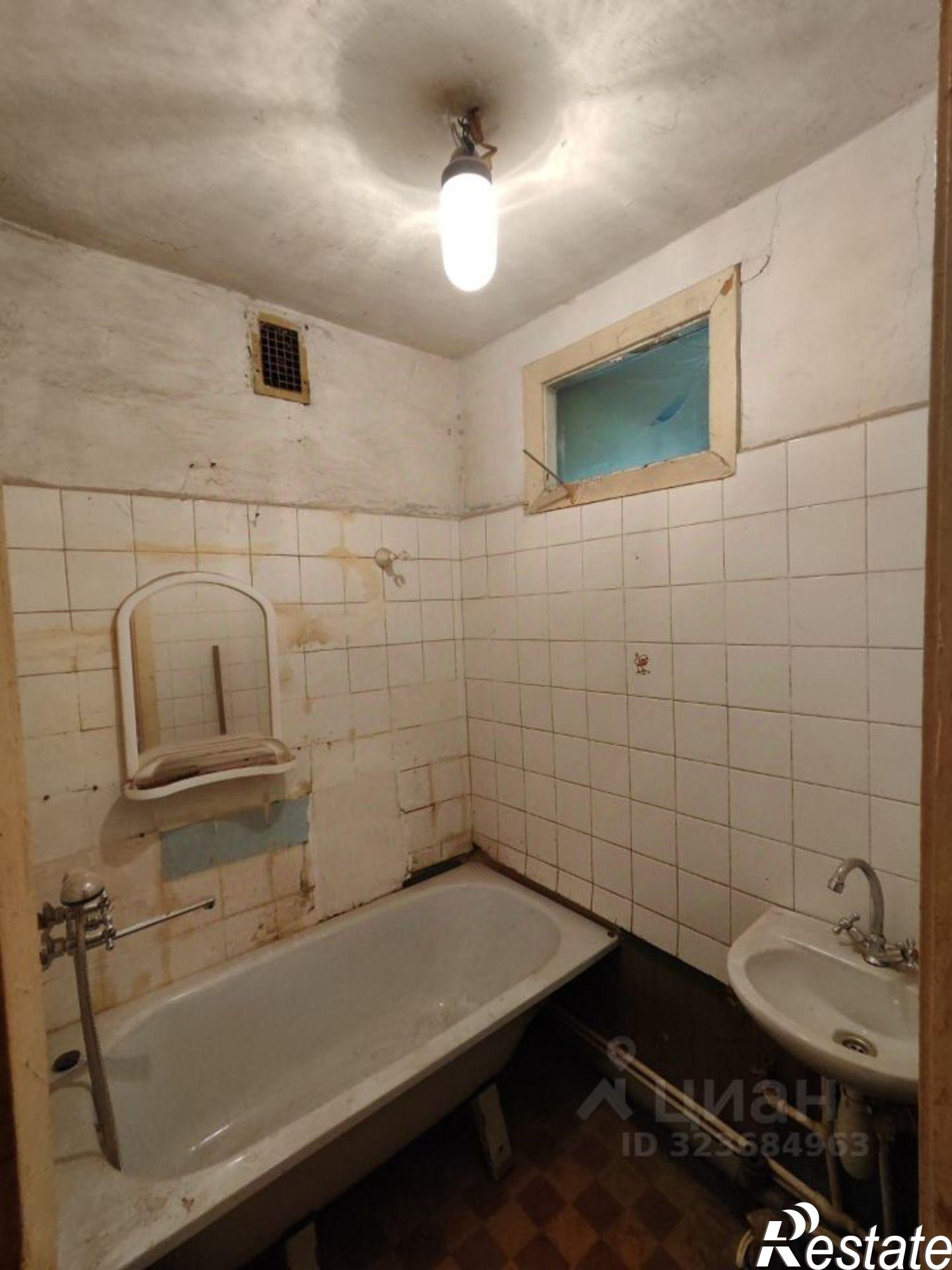 Купить квартиру за 4 000 000 рублей на ул Днепропетровская, 10/98