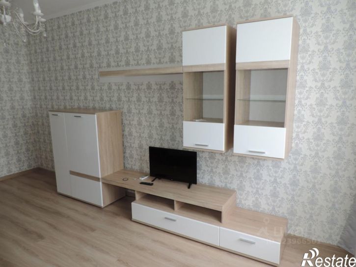 2-комн квартира улица Закруткина, 61,  д. 61