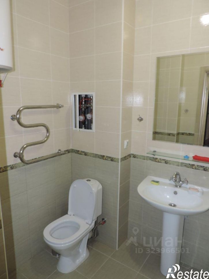 2-комн квартира улица Закруткина, 61,  д. 61