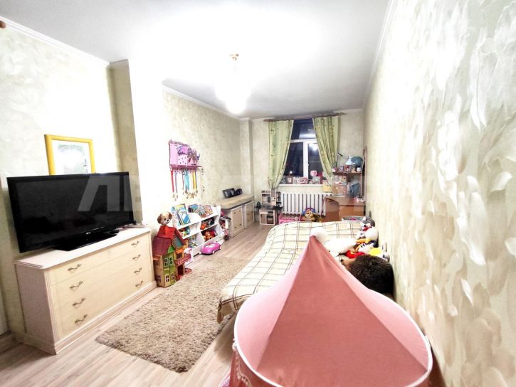 3-комн квартира улица Максима Горького, 13/56