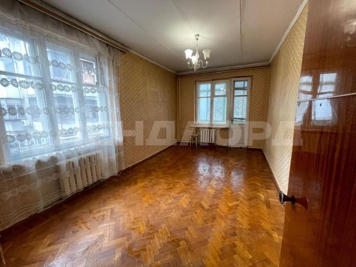 2-комн квартира улица Селиванова, 31