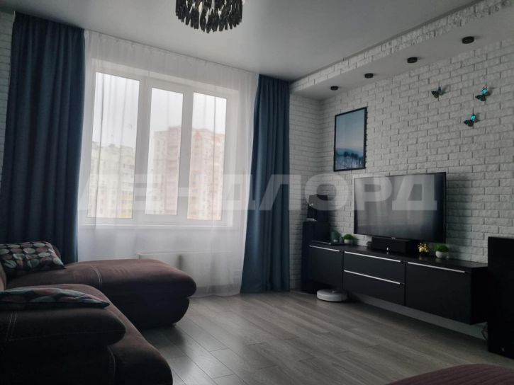 2-комн квартира улица Скачкова, 54