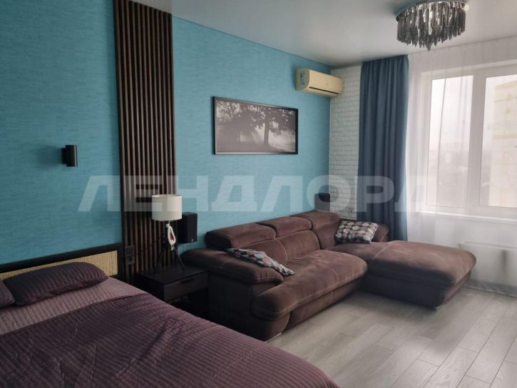 2-комн квартира улица Скачкова, 54