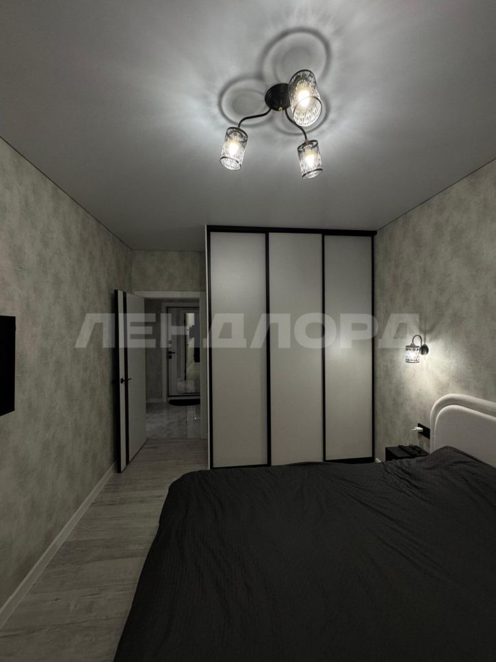 2-комн квартира улица Бориса Слюсаря, 23с2