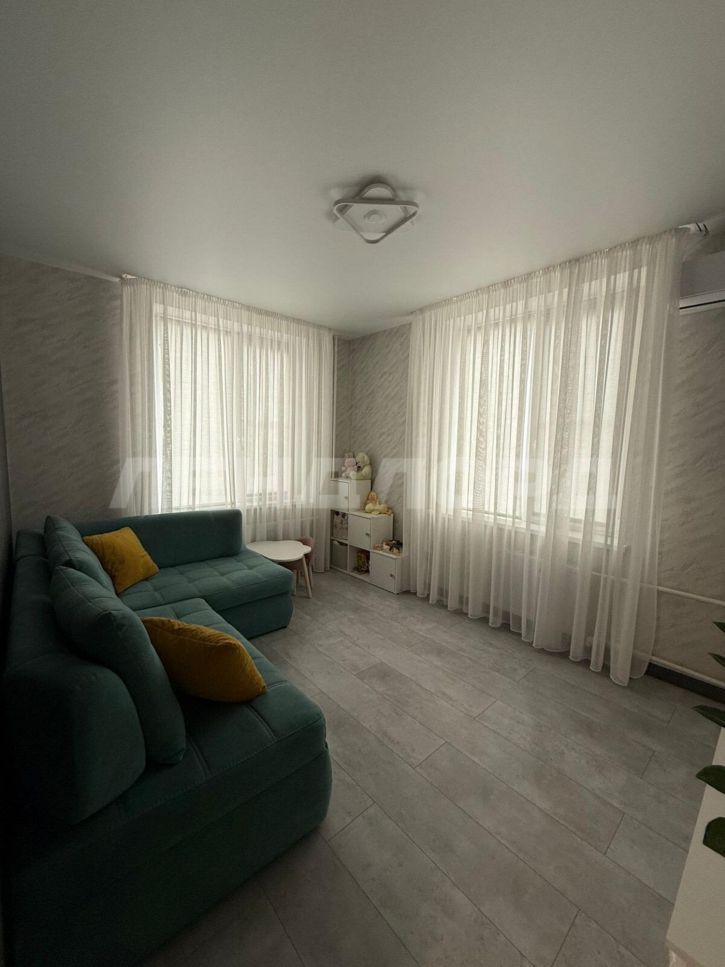 2-комн квартира улица Ткачёва, 40с2