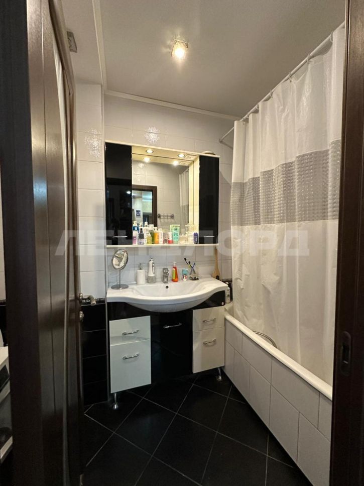 2-комн квартира улица Штахановского, 21