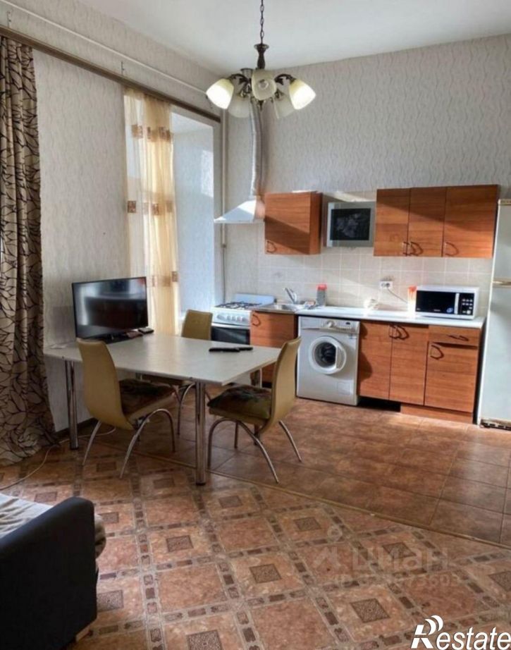 3-комн квартира улица Варфоломеева, 172/81,  д. 172/81