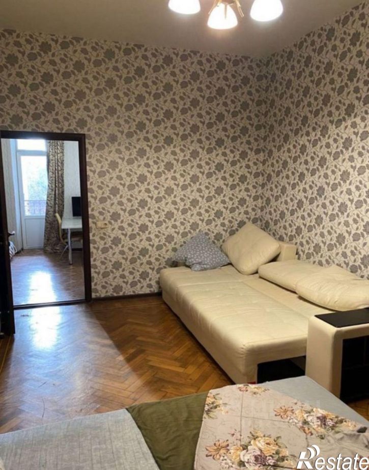 3-комн квартира улица Варфоломеева, 172/81,  д. 172/81