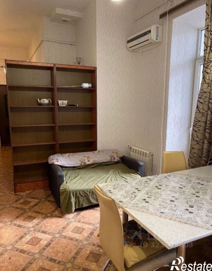 3-комн квартира улица Варфоломеева, 172/81,  д. 172/81