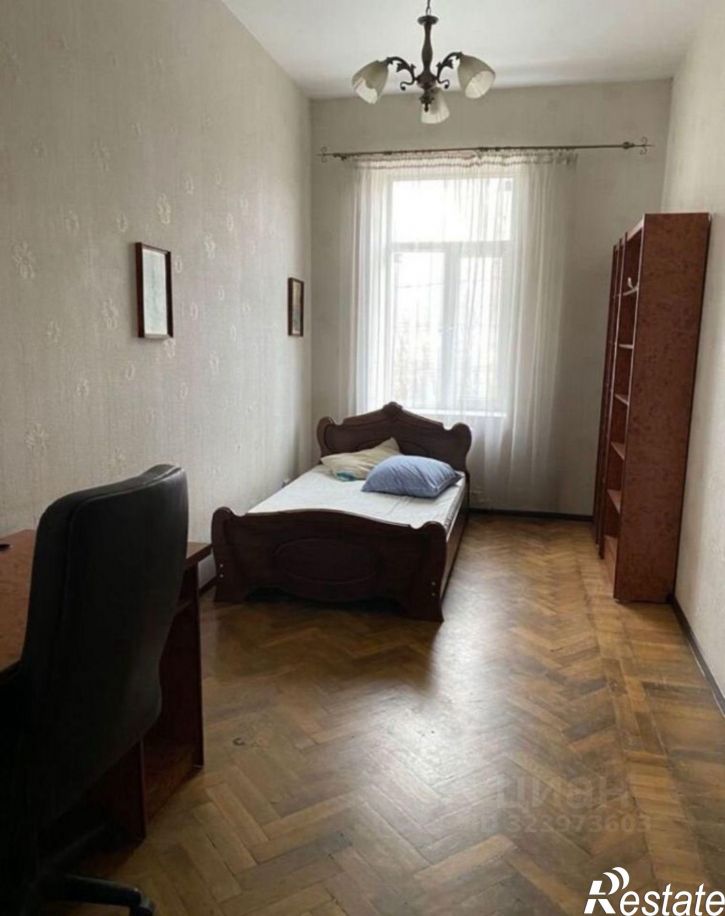 3-комн квартира улица Варфоломеева, 172/81,  д. 172/81