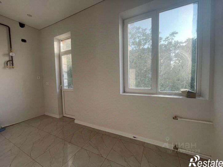 3-комн квартира ул 34-я линия, 82,  д. 82