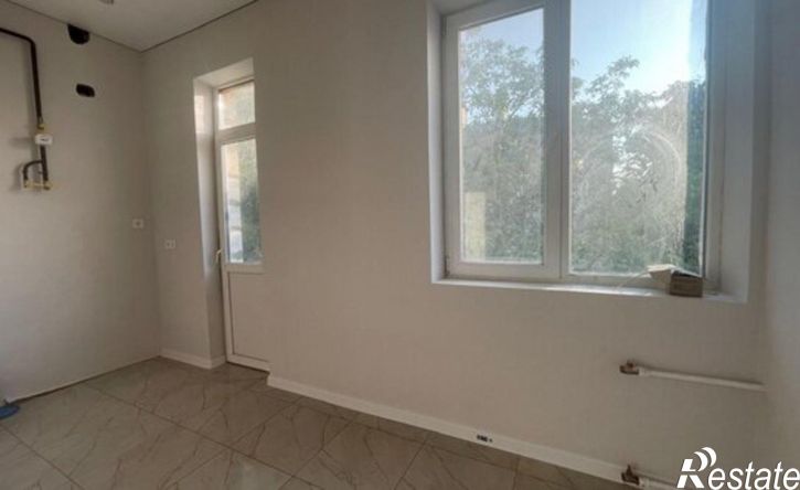 3-комн квартира ул Буйнакская, 8,  д. 8