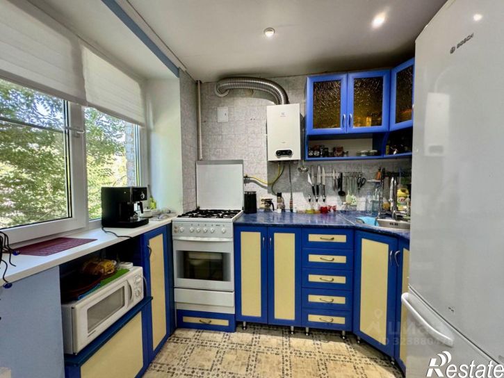 3-комн квартира пр-кт 40-летия Победы, 63/5,  д. 63/5