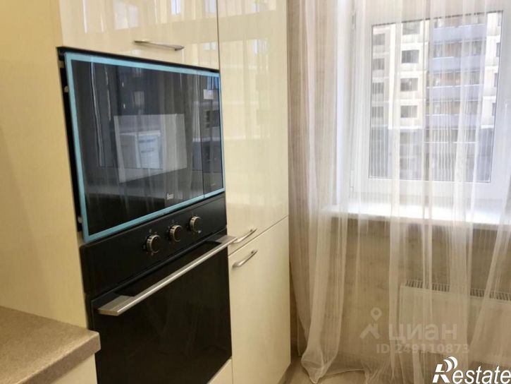 2-комн квартира улица Максима Горького, 242,  д. 242