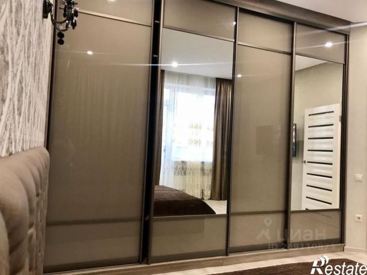 2-комн квартира улица Максима Горького, 242,  д. 242