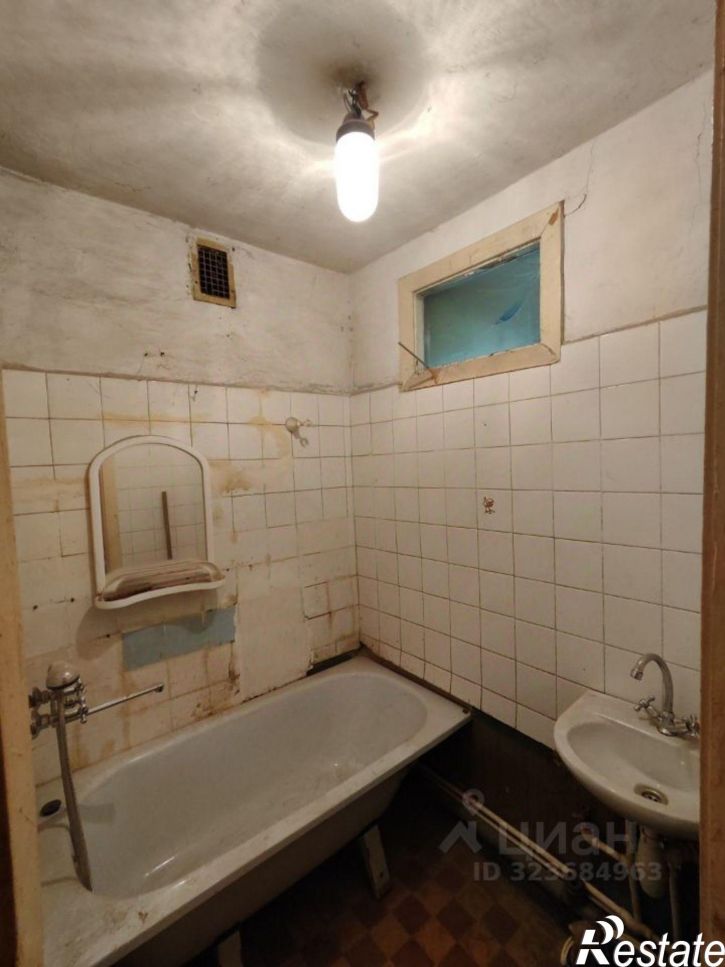 3-комн квартира ул Днепропетровская, 10/98,  д. 10/98