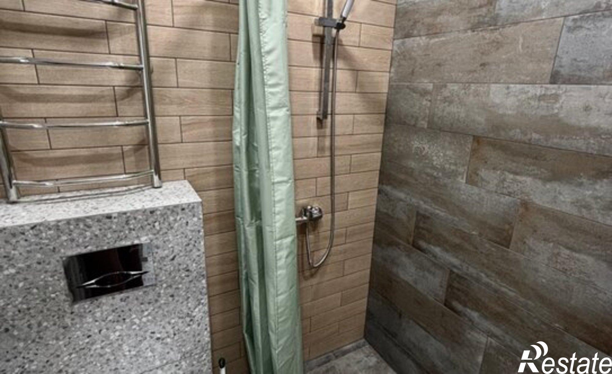 Купить квартиру за 3 499 000 рублей на ул Жмайлова, 17