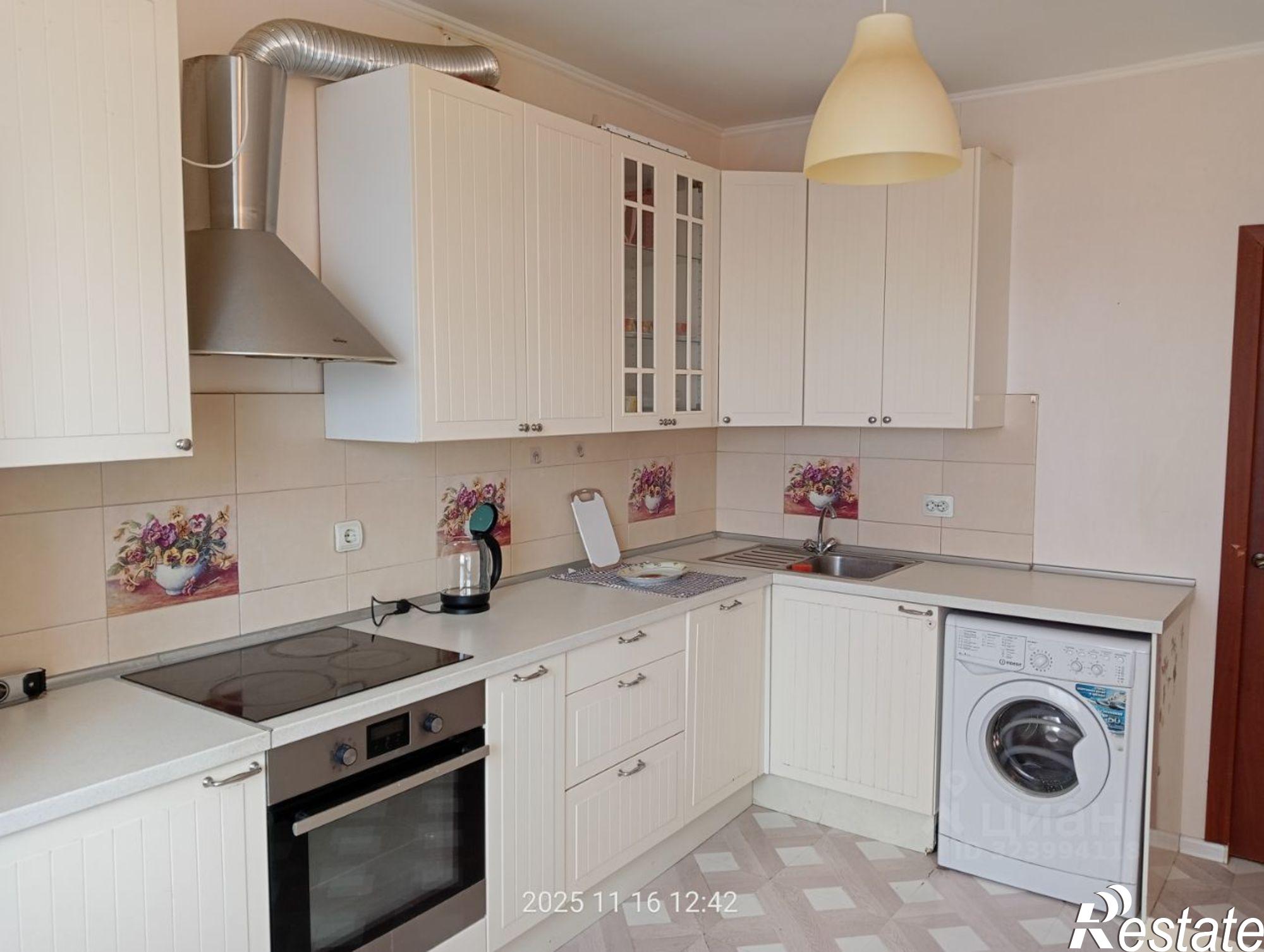 Сдать квартиру за 30 000 рублей на Стабильная улица, 9