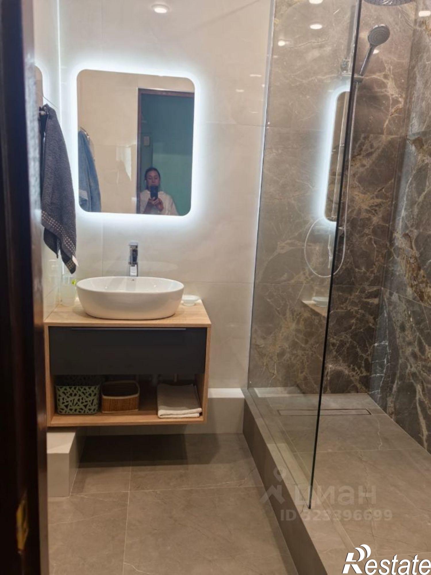 Сдать квартиру за 40 000 рублей на ул Жмайлова, 6