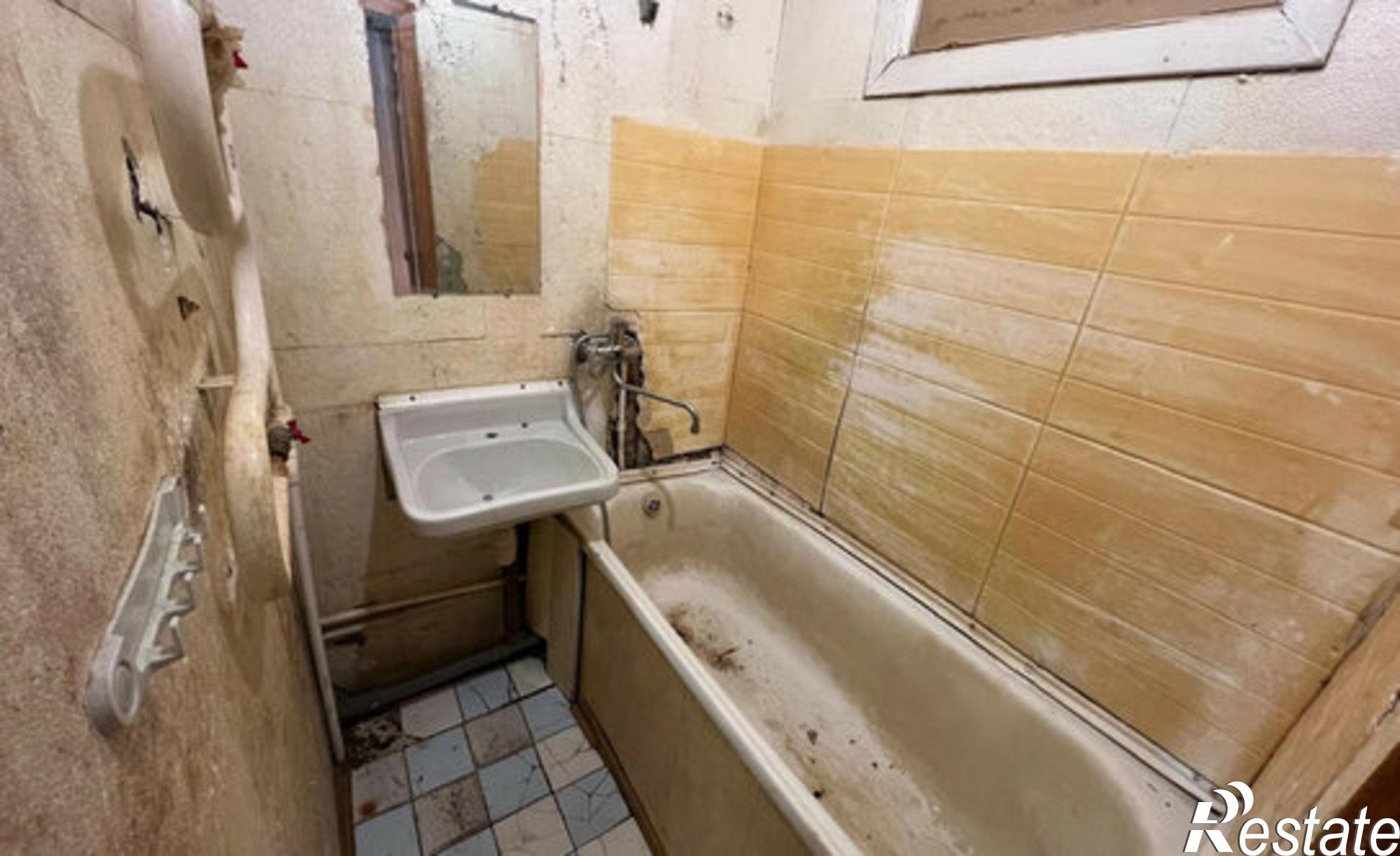 Купить квартиру за 2 700 000 рублей на пр-кт 40-летия Победы, 73/8