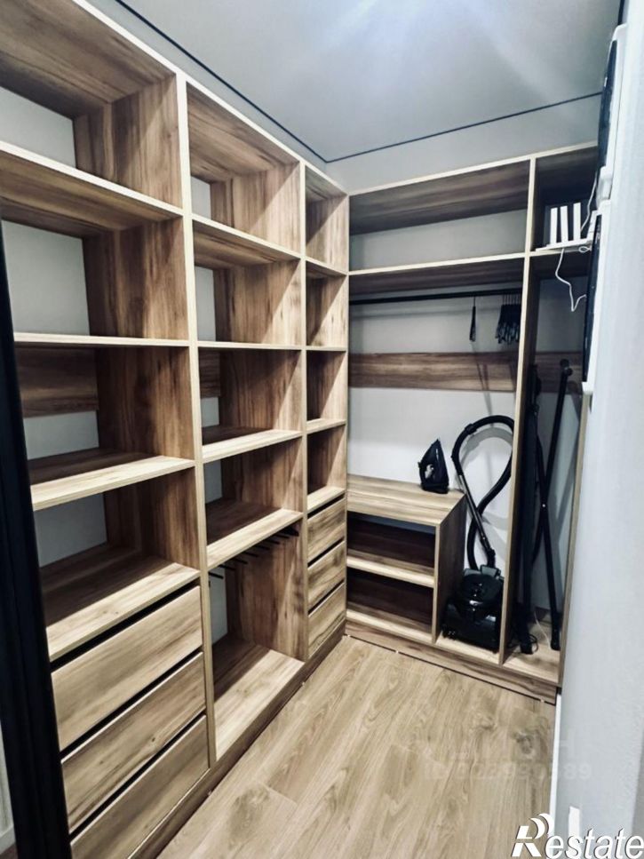 3-комн квартира улица Мечникова, 110 с2,  д. 110 с2