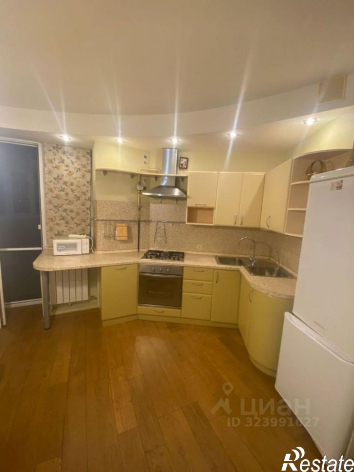 2-комн квартира Социалистическая улица, 131,  д. 131