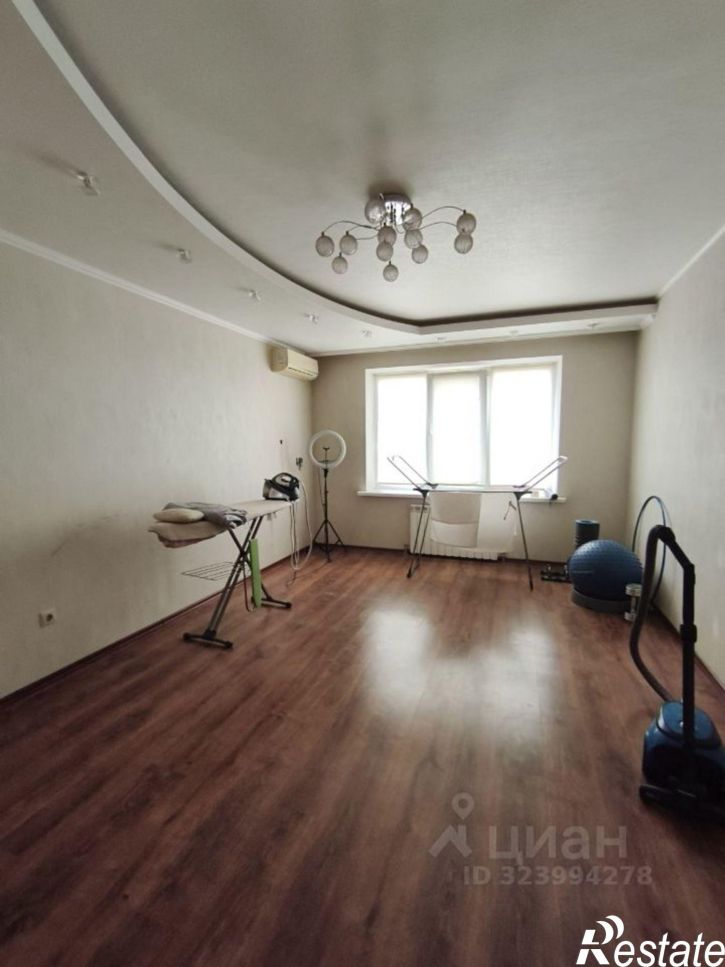 3-комн квартира Днепровский пер, 116К,  д. 116К