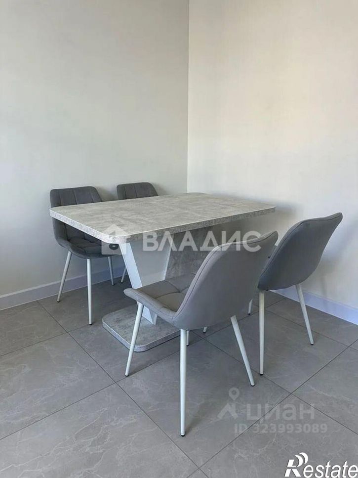 2-комн квартира пр-кт Сиверса, 30,  д. 30