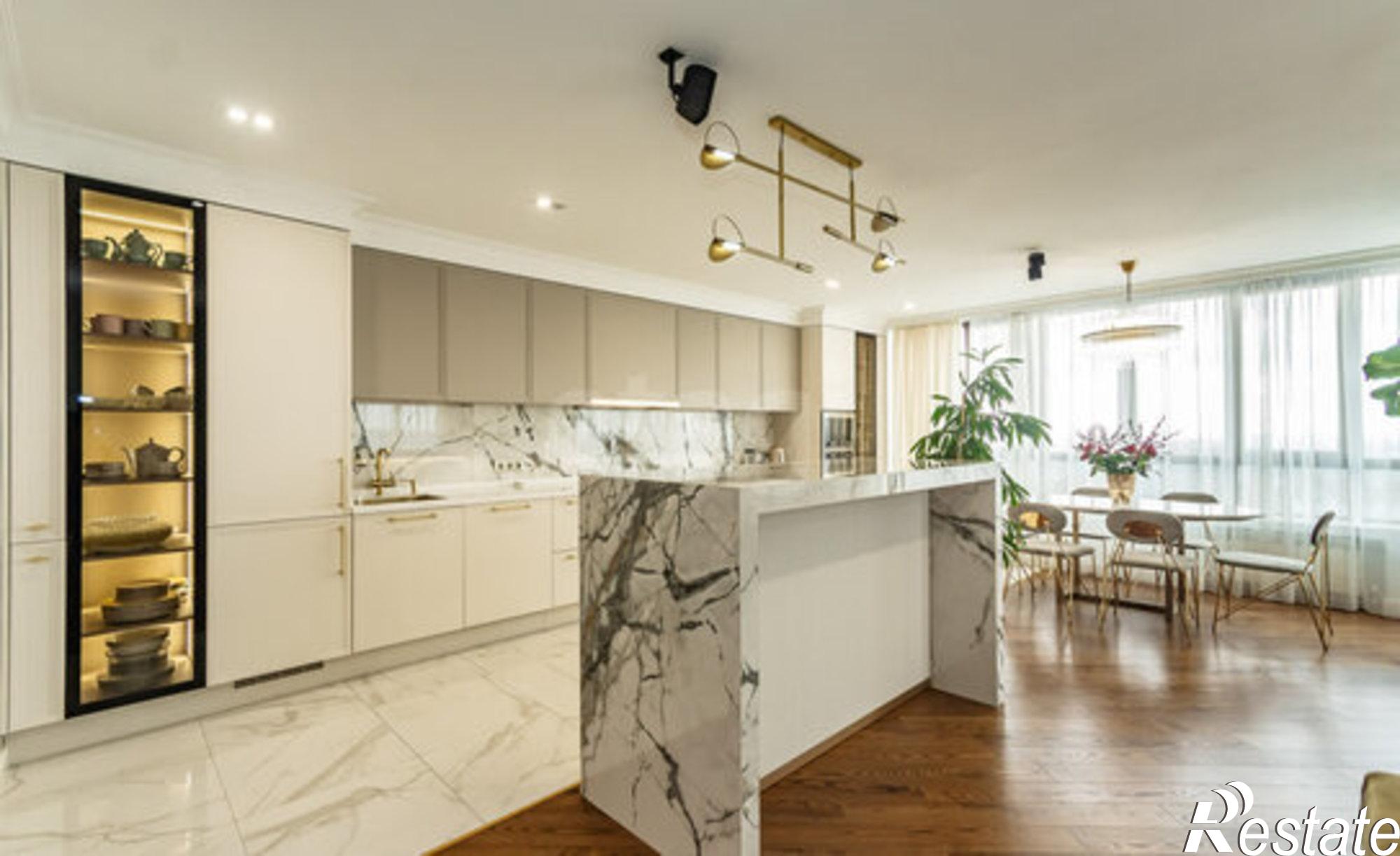 Купить квартиру за 33 000 000 рублей на улица Шаумяна, 30