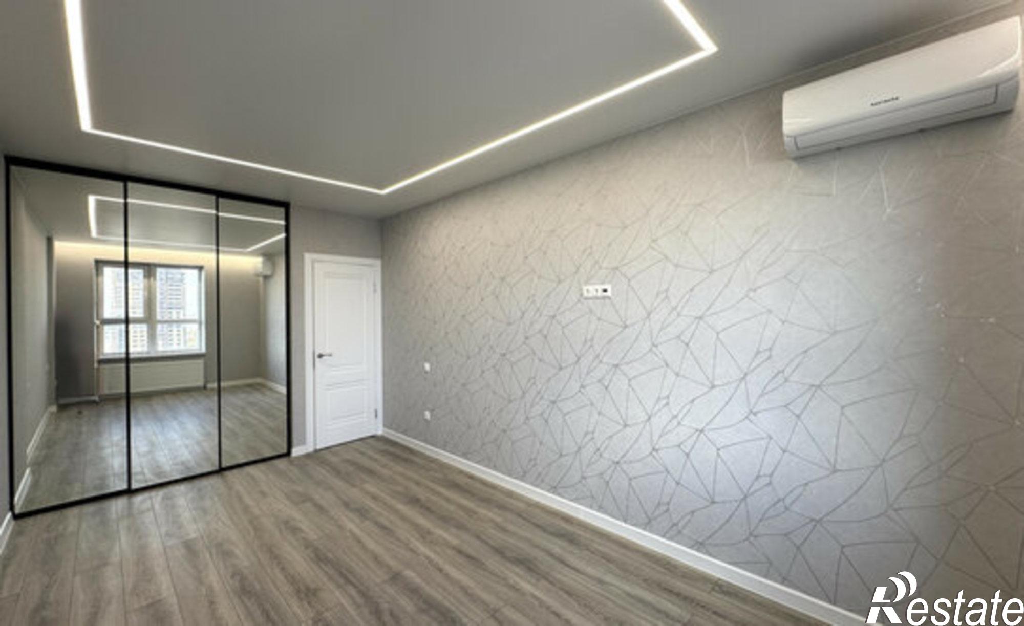 Купить квартиру за 6 700 000 рублей на Нахичевань, улица 23-я Линия, 54с5