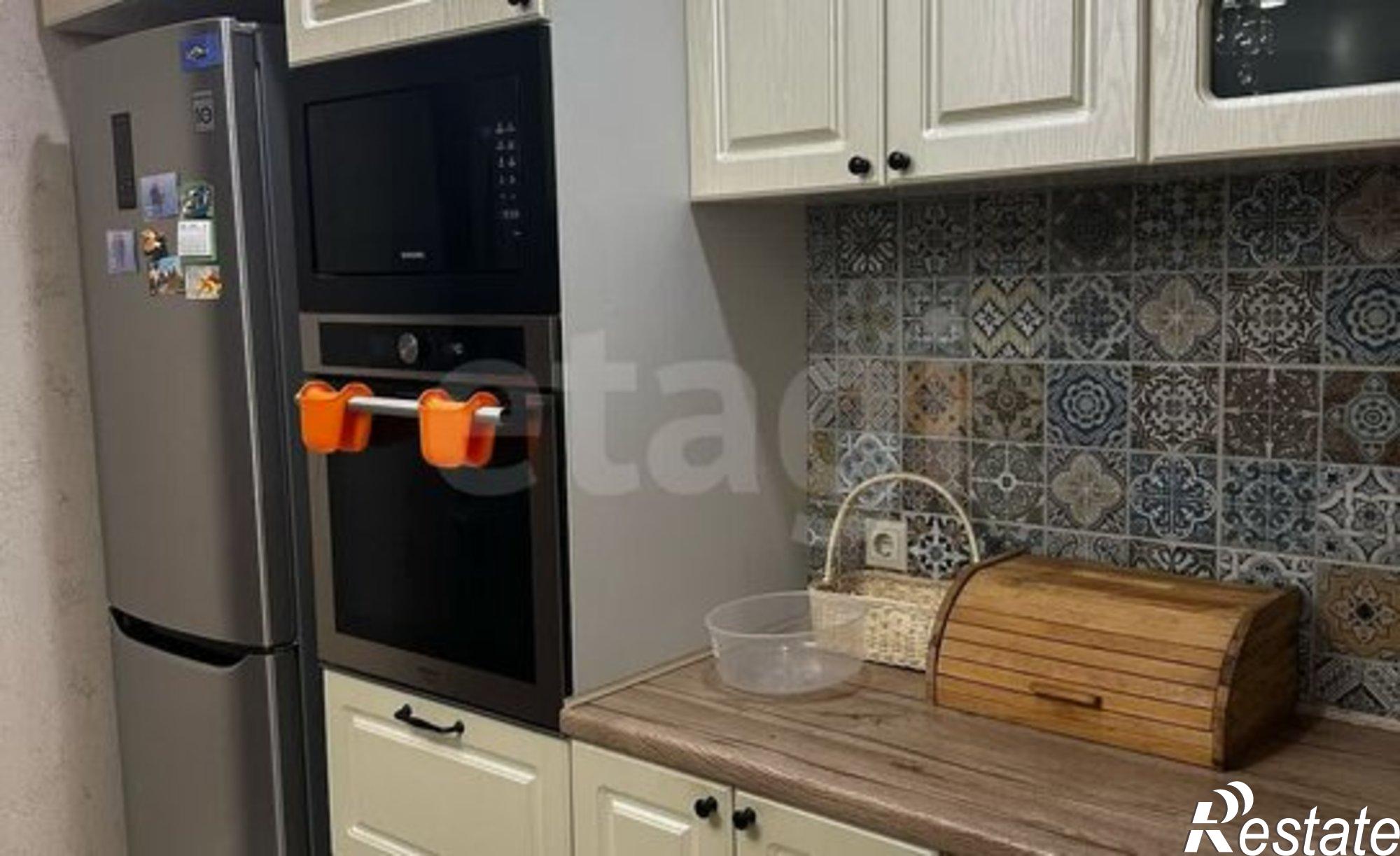 Купить квартиру за 15 300 000 рублей на б-р Комарова, 1М