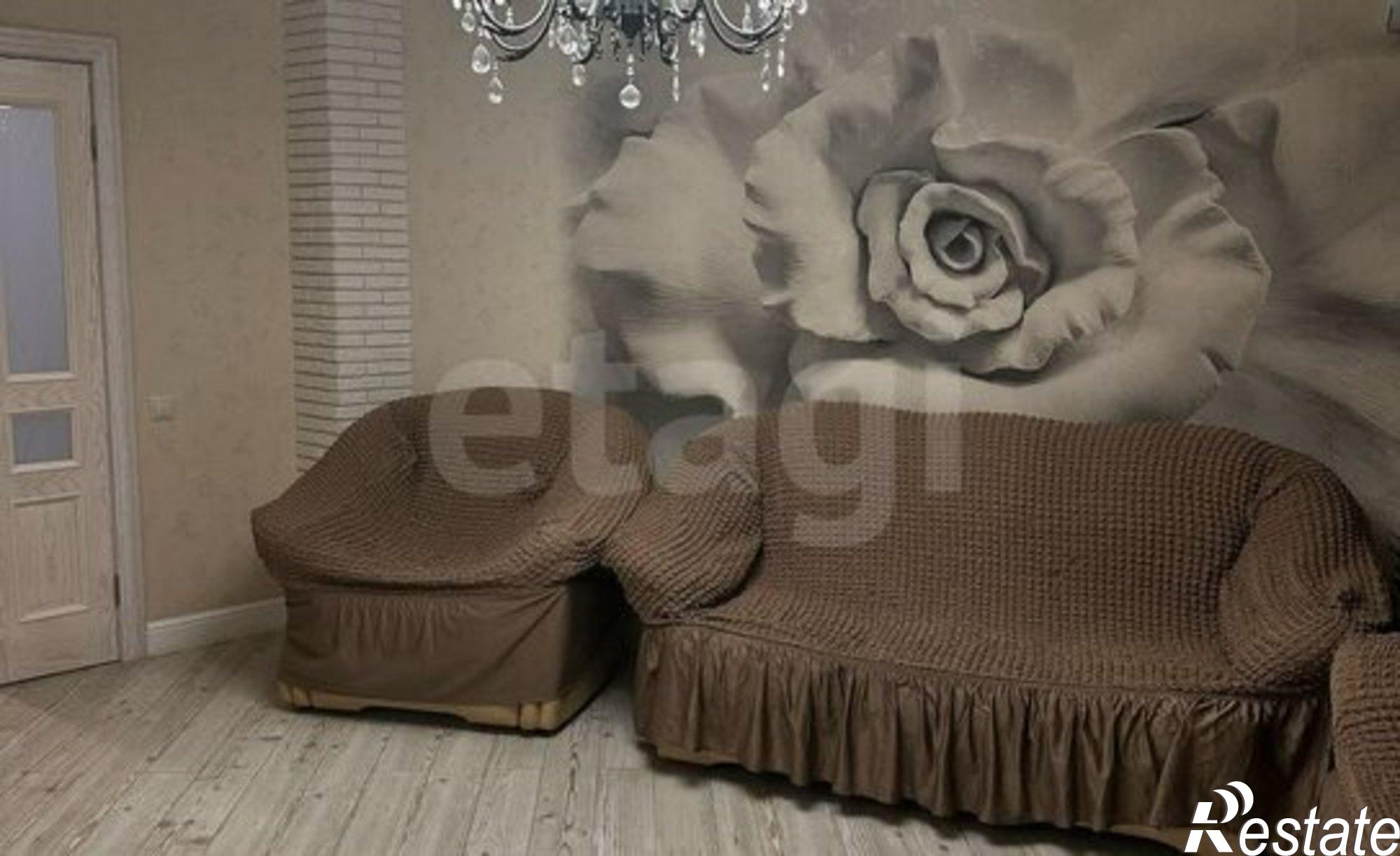 Купить квартиру за 15 300 000 рублей на б-р Комарова, 1М