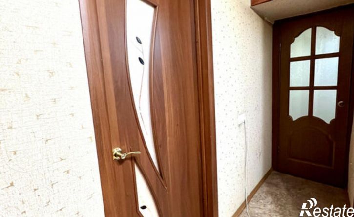 4-комн квартира пр-кт 40-летия Победы, 63/10,  д. 63/10