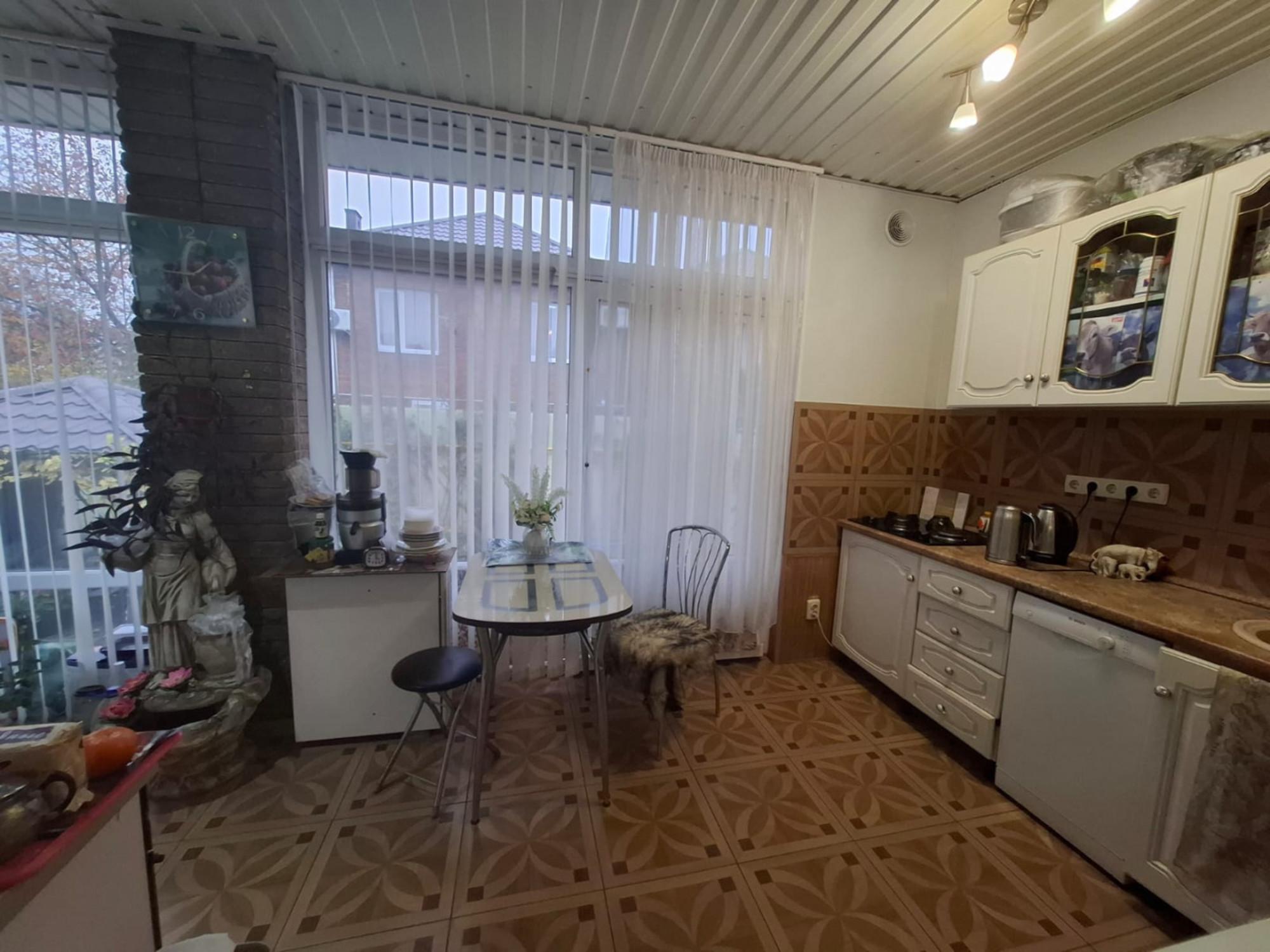 Купить дачу, дом, коттедж за 10 500 000 рублей на Магистральная ул.