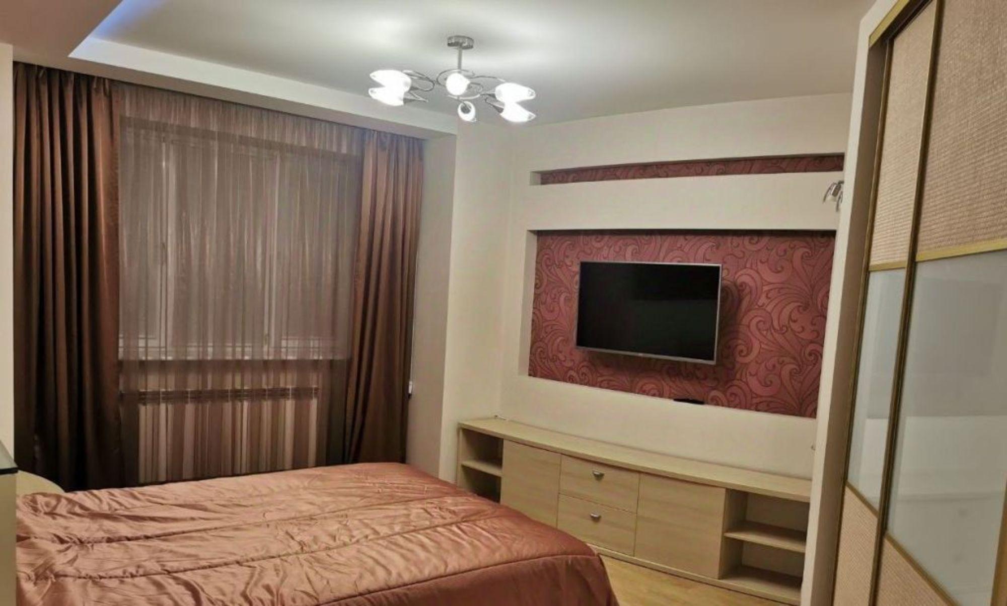 Сдать квартиру за 75 000 рублей на Петрашевского ул, 36