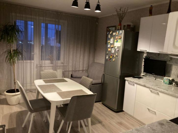 2-комн квартира Петренко ул, 16